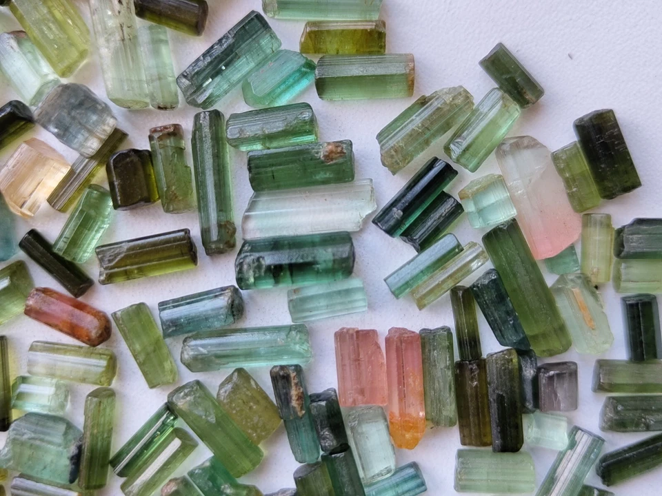 Multi Color Natural Tourmaline Crystals 450 Carats Lot Gem Quality Smooth Stones - Image 4 of 4