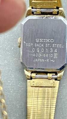 Montre Seiko Femme Plaqué Or Avec 4 Brillants - Modèle 1400-6610, Occasion, Pile à Changer