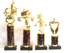 4 HALLOWEEN TROPHIES PUMPKIN, SCARECROW,WITCH, ZOMBIE TROPHY TRUNK OR TREAT 3