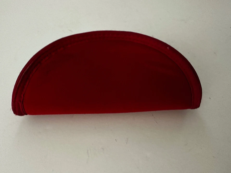 EMPORIO ARMANI Estuche Gafas Rojo Cremallera Foto 3 de 4