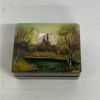 Hand Painted Lacquer Trinket Box Church Landscape Scene NP#305
