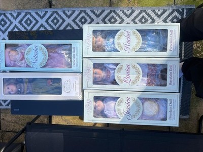 Porzellan Puppen aus der Sammlung Clasique und Winsdor