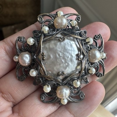 VTG 1950s Signed Miriam Haskell Brooch Pin 1 7/8'' Filigree Faux Pearls Ornate