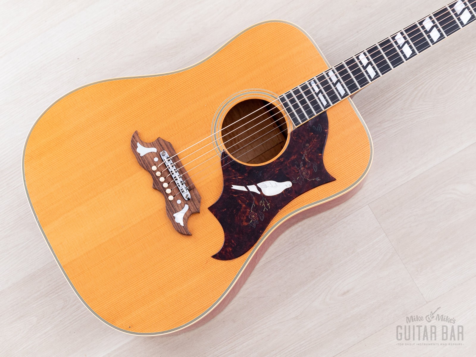 1968 Gibson Dove Vintage Dreadnought Acoustic Guitar w /  Case