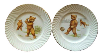 2 antike Aynsley ''Sporting Bears'' Kinderzimmer Porzellan Teller D 5,75''/14,5 cm