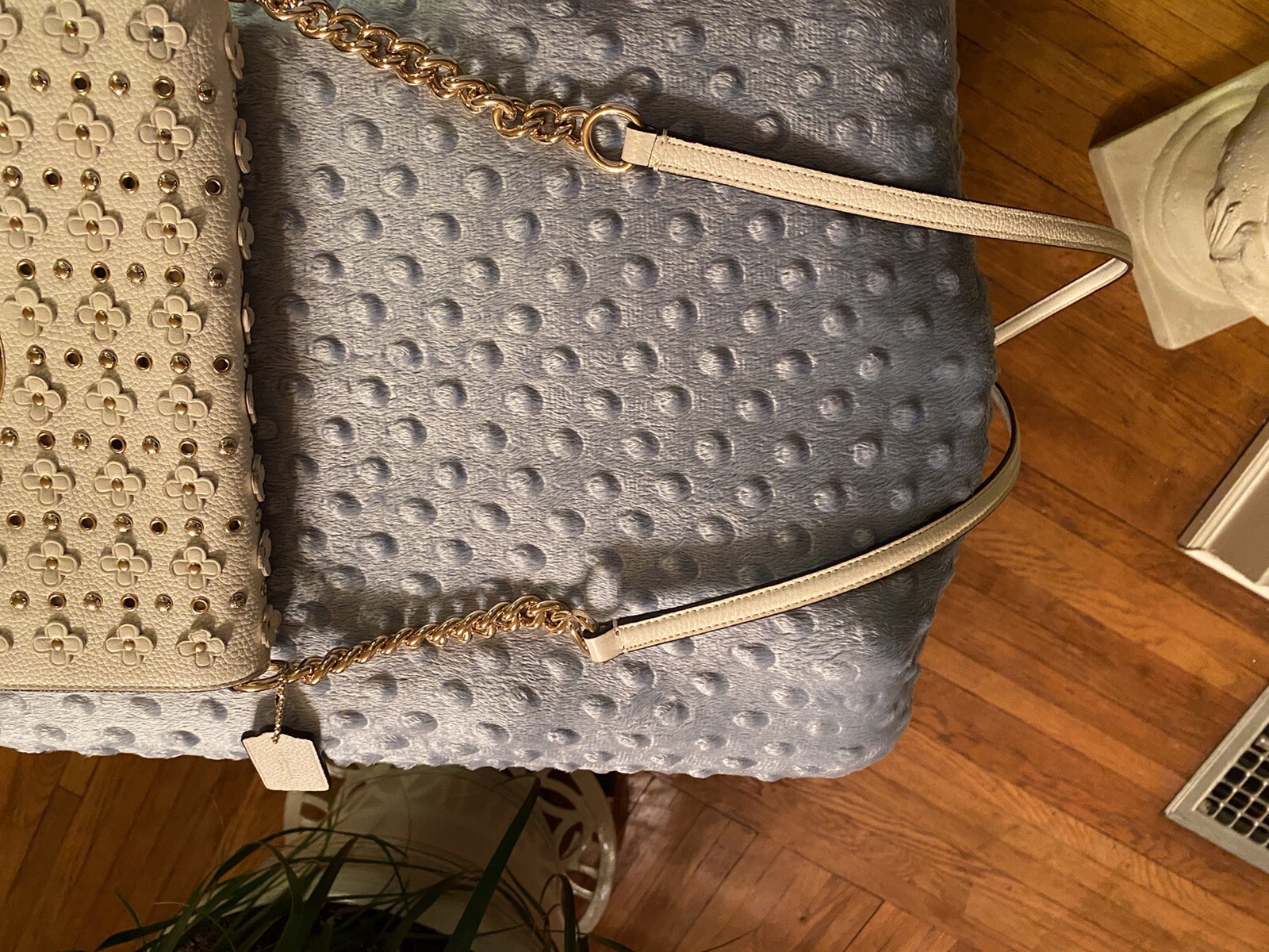 Original Coach Off White Leather Crossbody Gem