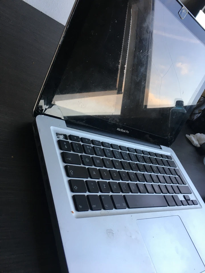 Apple MacBook Pro 13", Intel Core i5, 2.4GHz, 2011, 500GB HDD, 8GB RAM, A1278 - Image 2 of 4