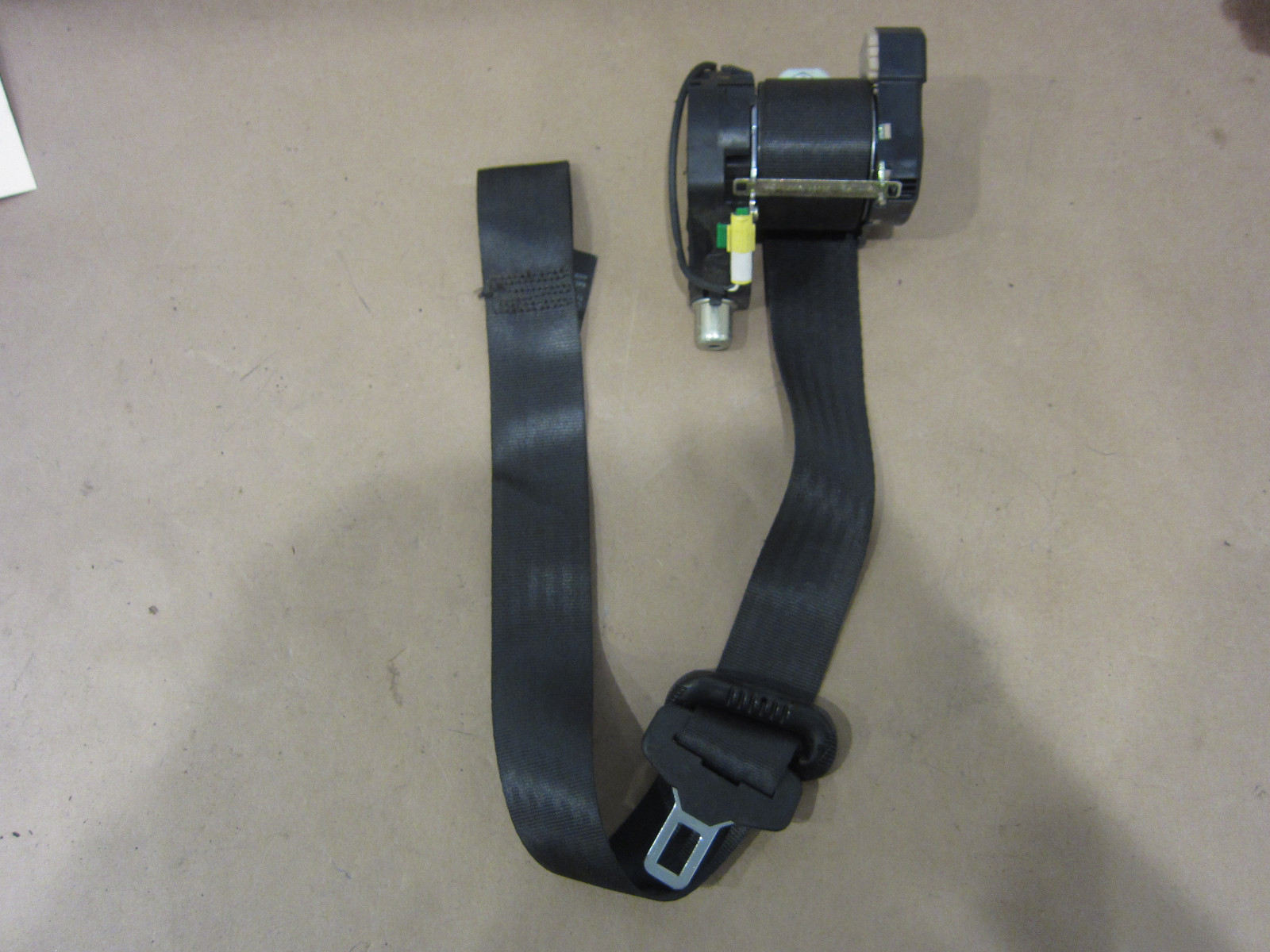 Maserati 4200 Coupe - RH Front Seat Belt Roller Assembly - Part# 66310500