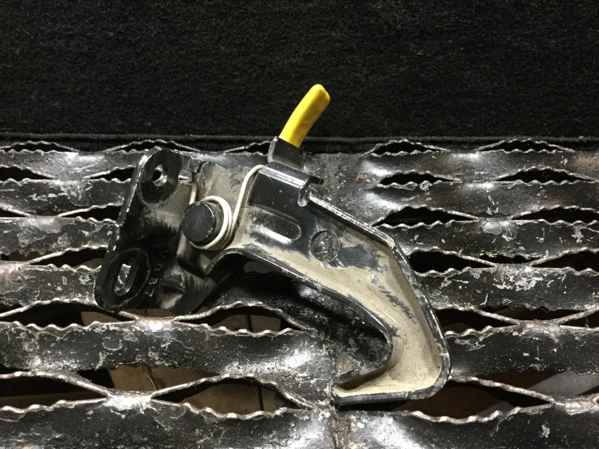 07 08 09 SUZUKI VITARA XL-7 XL7 HOOD BONNET SAFETY CATCH LOCK