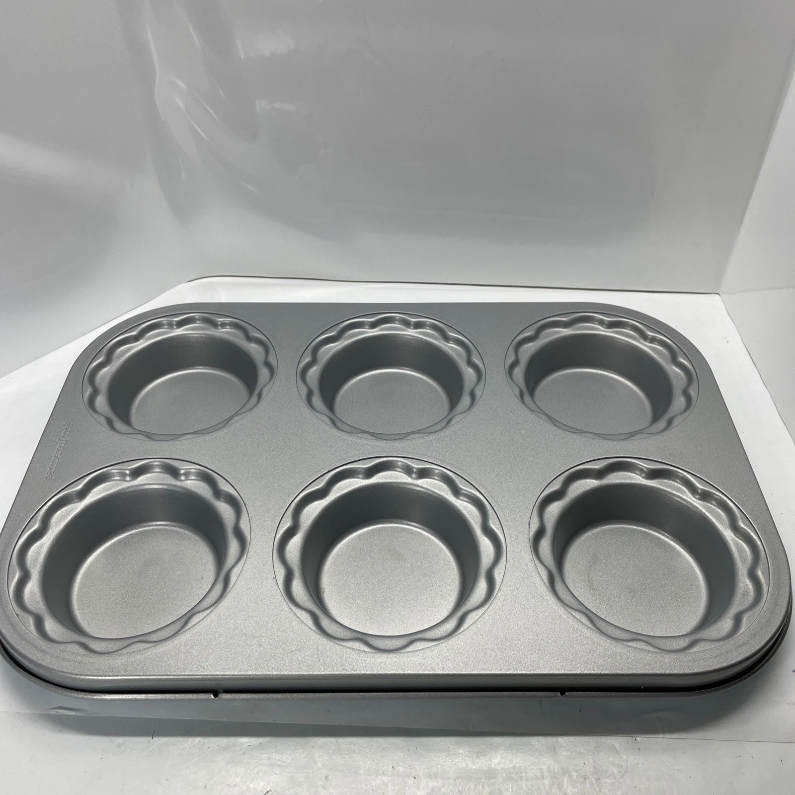 New Pampered Chef Mini Pie Or Tart Pan #1604 New 6 Pie Molds In Pan Non Stick