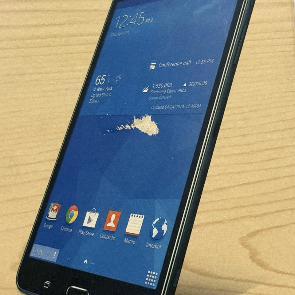 New in Box WiFi  Samsung Galaxy Tab 4 - 7.0" -  8GB Black SM-T230NU Multi User M - Image 4 of 4