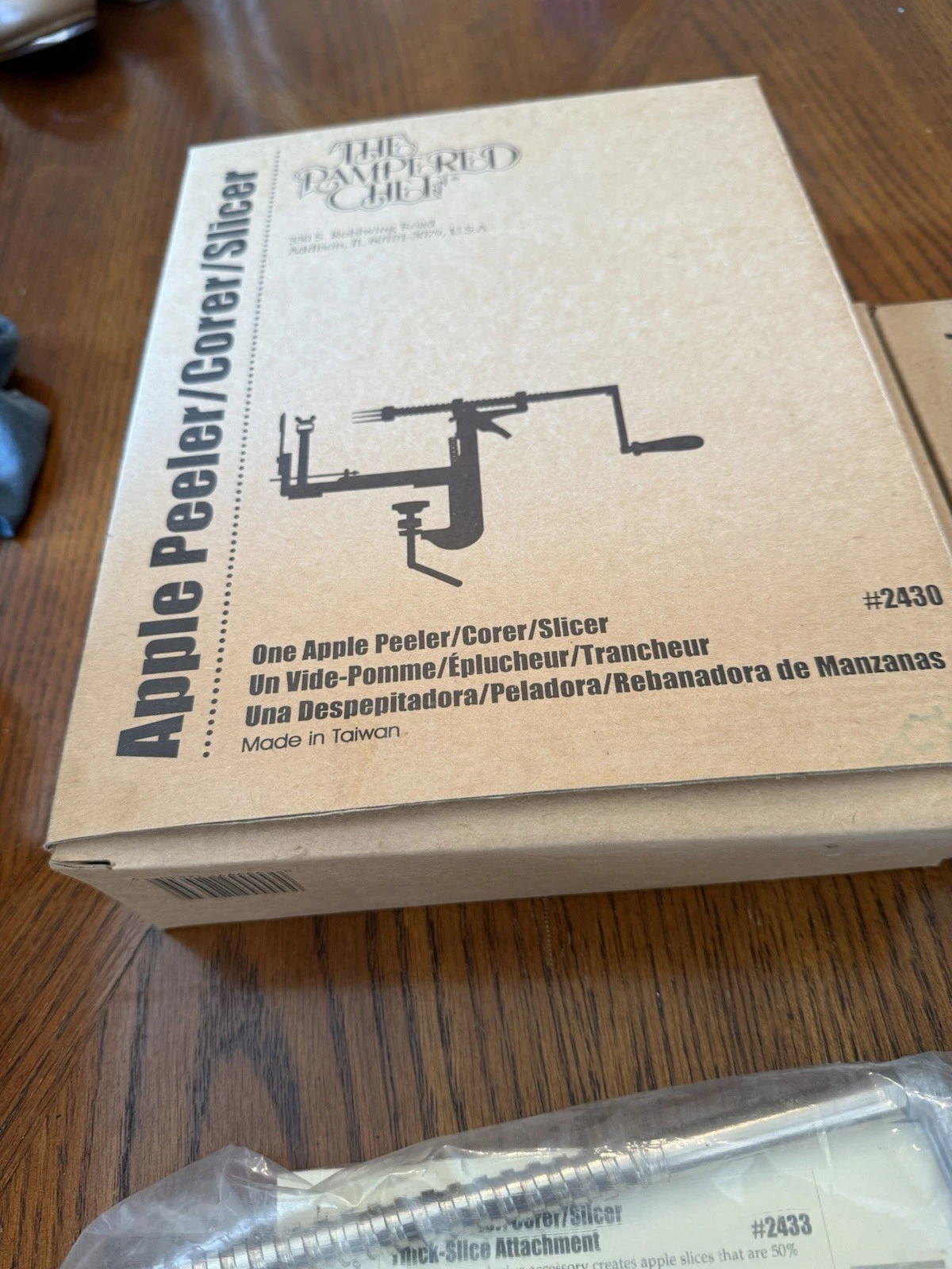 Pampered Chef Apple Peeler Corer Slicer w/ Stand And Thick Slice Attachment
Opens in a new window or