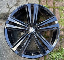 Genuine Seat Leon Cupra MK3 19” Black Alloy Wheel 5F0601025K OEM Black