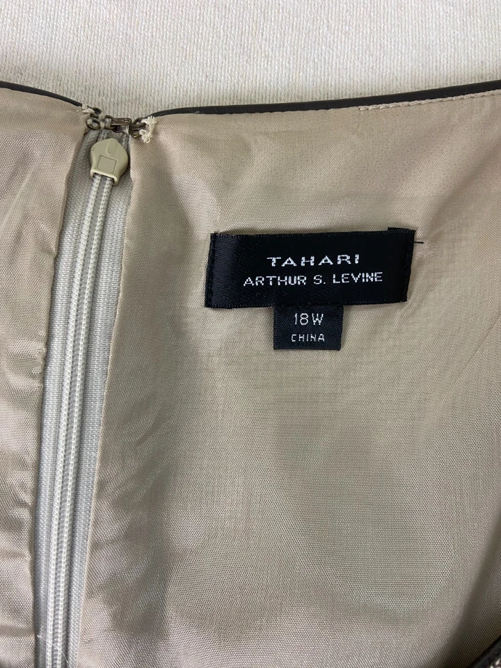 Tahari Arthur S. Levine Sz 18W Dress Beige Fit & Flare Textured Workwear Office - Image 3 of 4
