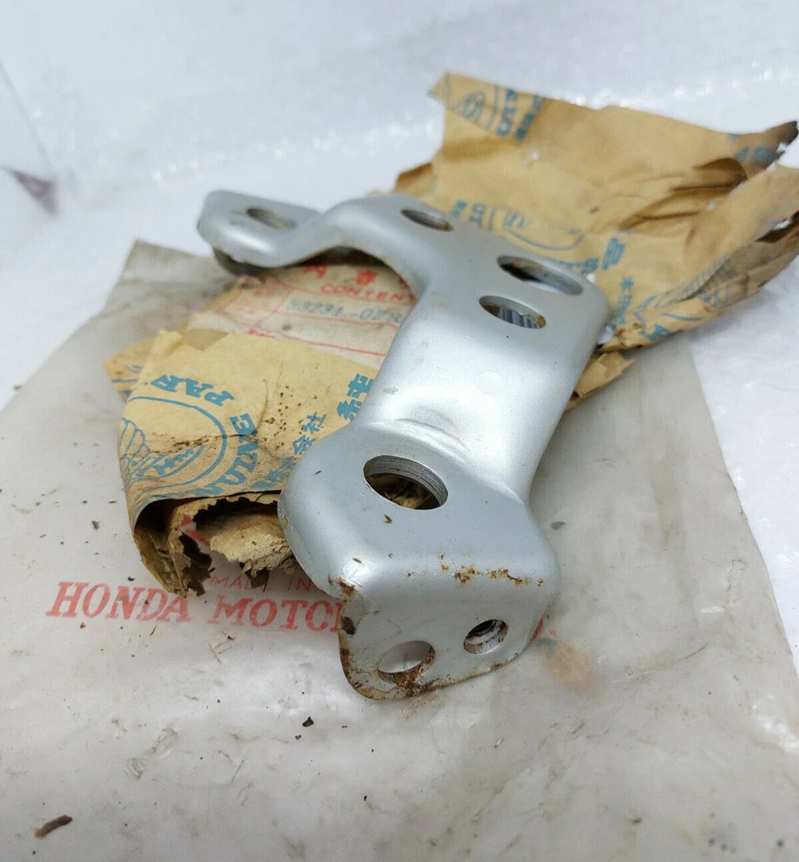 Horquilla Original Honda CL90 CT90 S90 CS90 CD50 CD65 Triple Árbol Superior Puente Nuevo de Lote Antiguo Foto 4 de 4