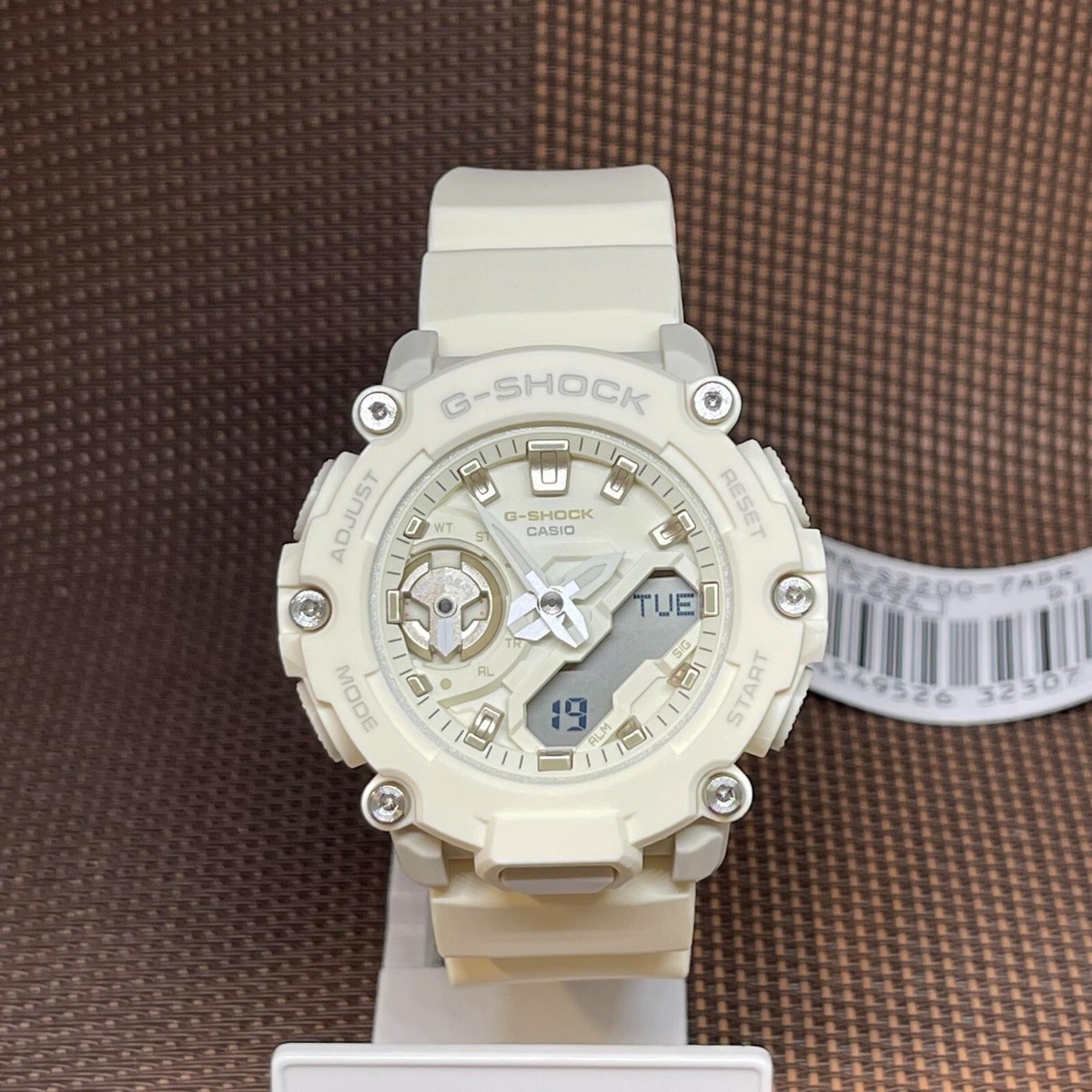 Casio G-Shock GMA-S2200-7A GMA White Analog Digital Ladies