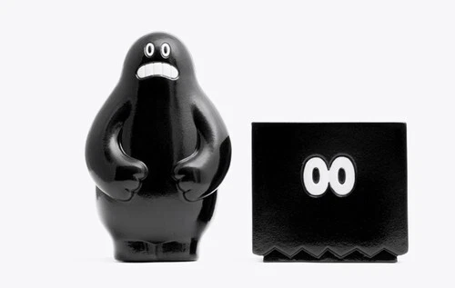 UAMOU Mr. Figura Vinilo Sofubi Negro Dump & Hello Hecha en Japón Foto 2 de 4