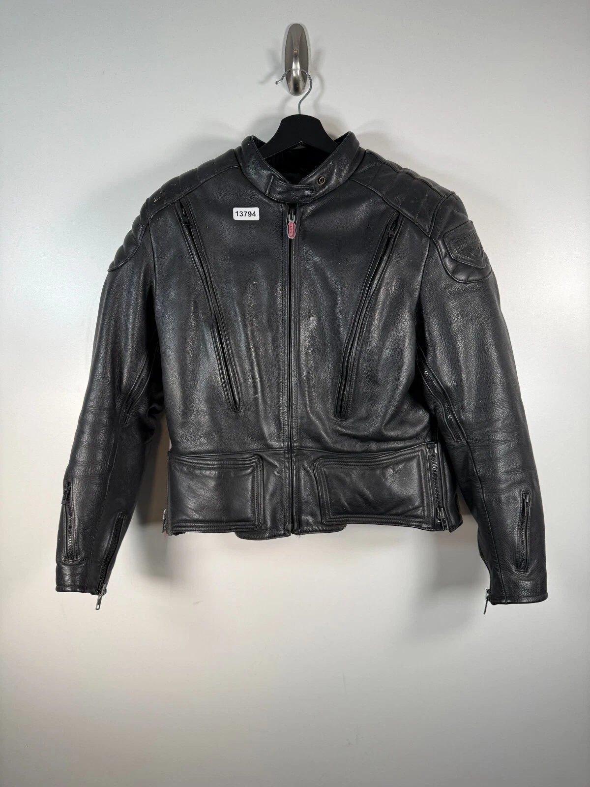 First Gear Womens Full Zip Leather Biker Motorcyle Jacket Black Sz 42W 20.5x22.5