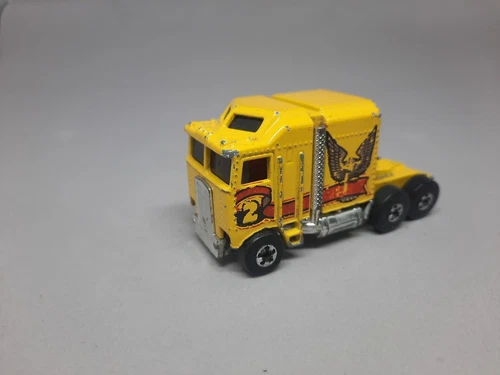 Vintage  Yellow Hot Wheels 1982 Thunder Roller Semi Cab Truck  Malaysia