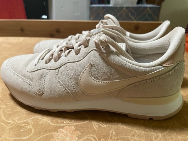 nike internationalist women white