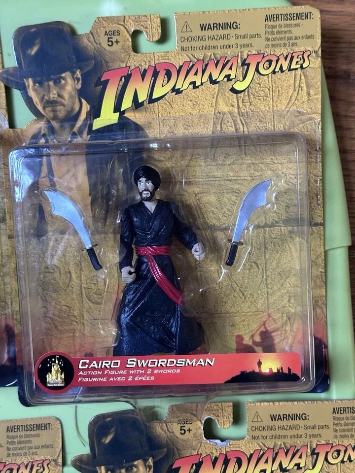 印第安纳琼斯 4.5 英寸可动人偶 2003 年迪士尼主题公园独家 6 件套 — 第 4/4 张图片