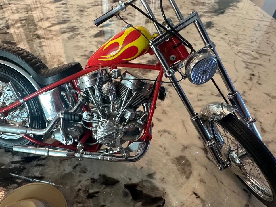 FRANKLIN MINT 1969 Harley Davidson Easy Rider Billy Bike 1:10 Scale - Image 4 of 4