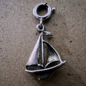 (9)Vintage Sterling Silver Jewelry Art Sailboat Charm/Pendant Size:1.125x0.5”