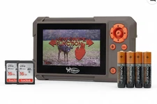 WILDGAME INNOVATIONS Trail Pad Swipe VU60 SD Card Viewer  Batteries & 2 SD Cards