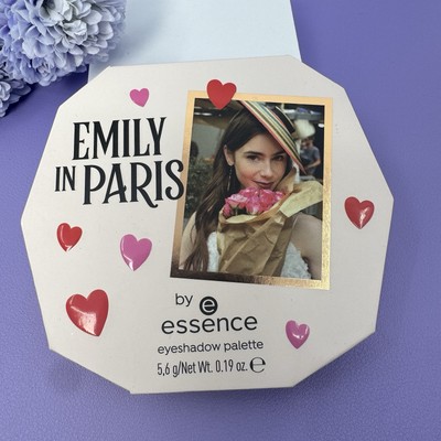 Emily in Paris by essence eyeshadow Palette