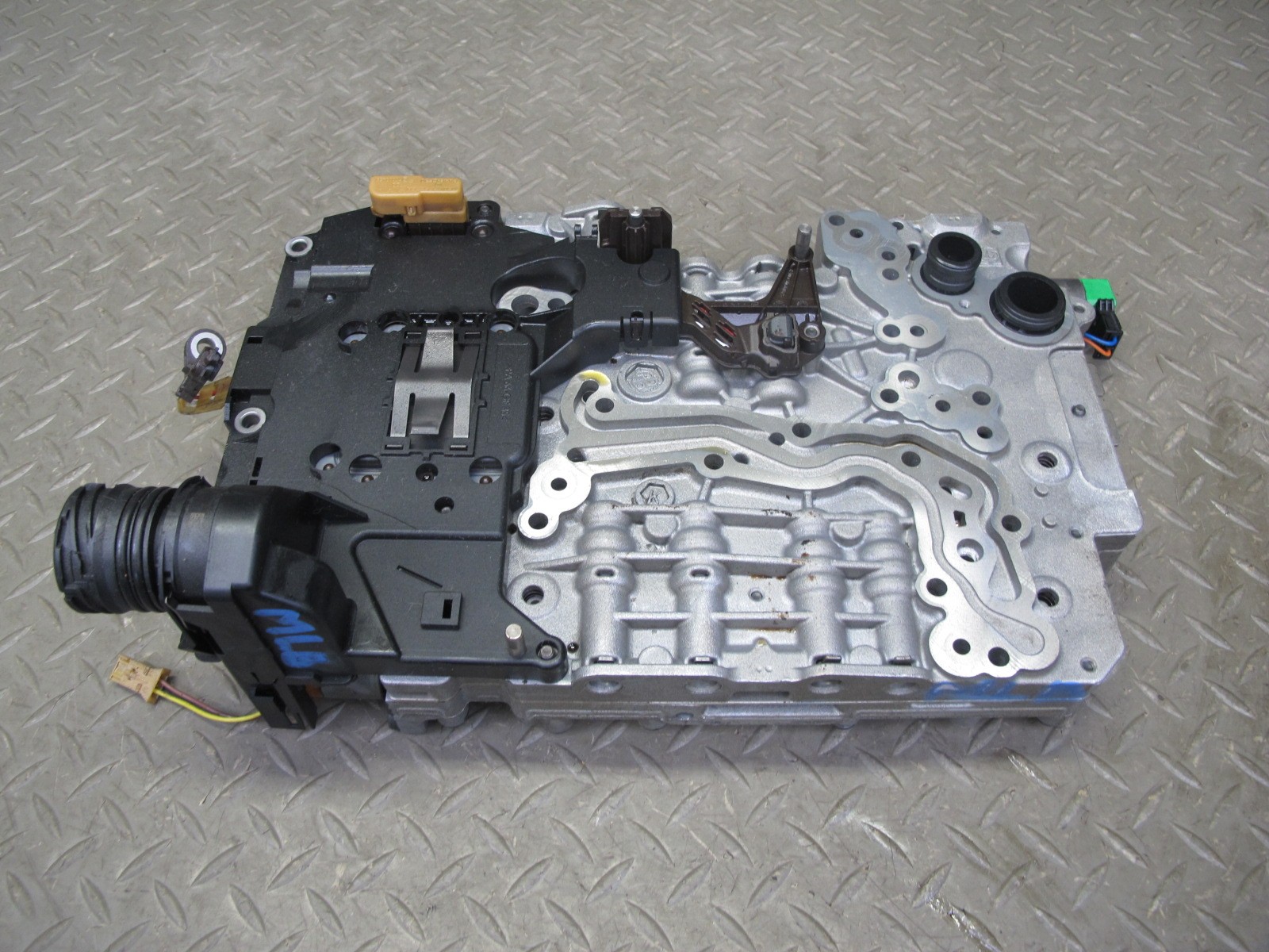 2017-2020 MASERATI LEVANTE M161 8HP70 A/T TRANSMISSION VALVE BODY MECHATRONIC