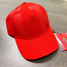 Gorra de béisbol ajustable roja estampada oficial Ferrari SF90 con bolsa