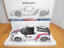 Minichamps 1/18 Porsche 918 Spyder #1 Weissach Martini Package 2013 Rare