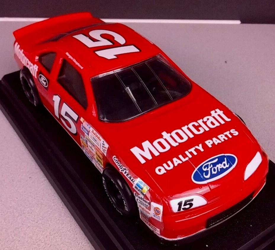 Гоночные чемпионы 1991 No15 Morgan Shepherd NASCAR масштаб 1:24 автомобиль на стенде (BNC12) - Изображение 3 из 4