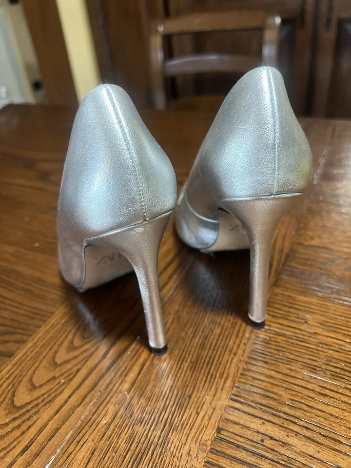 Zara Décolleté col. Argento Tg 35, Tacco 10 - Immagine 4 di 4