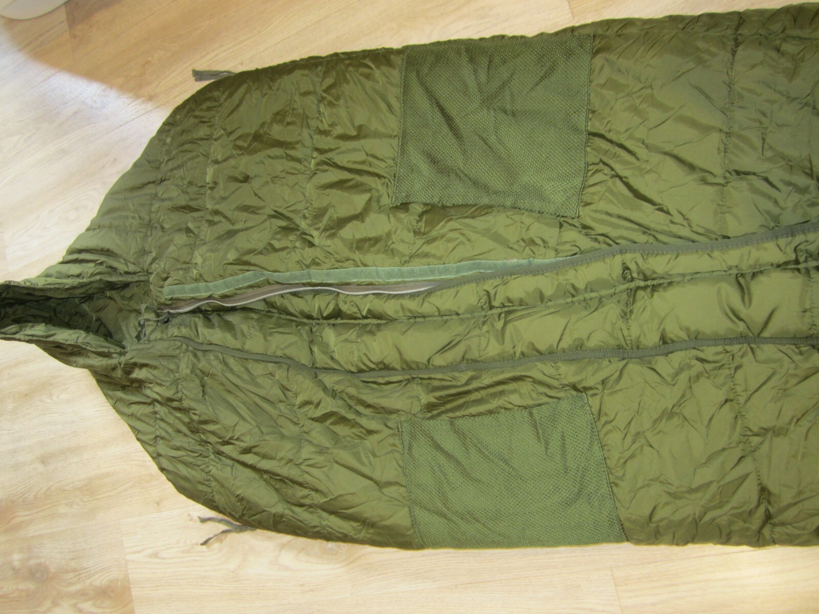 Genuine British Military Army LARGE Sleeping Bag Medium Weight Good