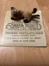 Vintage Small World Enesco Imports Siamese Cat Hong Kong Mini 