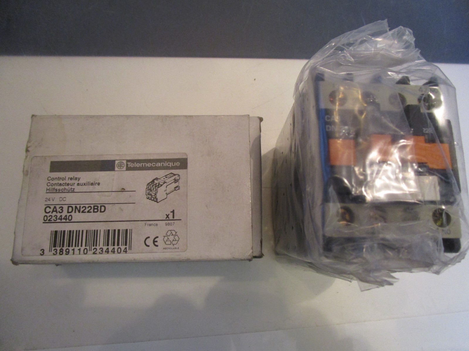 Telemecanique Schütz CA3 DN40 Contactor 4NO Hilfsschütz CA3DN40BD DC 24V 023450 Telemecanique Schütz CA3 DN40 Contactor 4NO Hilfsschütz CA3DN40BD DC 24V 023450