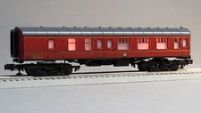 LIONEL HOGWARTS EXPRESS PASSENGER CAR O GAUGE HARRY POTTER 2123140-99720 NEW