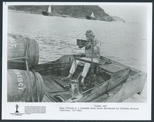PETER O'TOOLE in TV Lord Jim '86 BARRELS BOAT