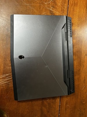 Alienware 15 R3 15.6'' i5-6300HQ 8GB 1TB HDD NVIDIA 1060 Fresh Win10 Install