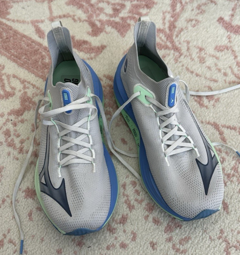 Mizuno Men's Neo Vista Shoes Size 10