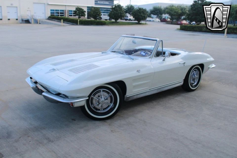 1963 Chevrolet Corvette кабриолет - Изображение 3 из 4