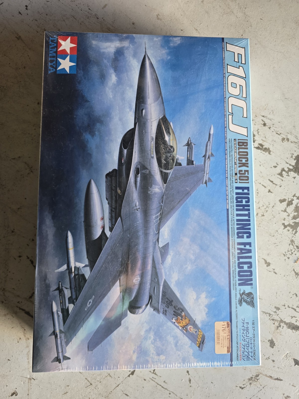 Tamiya Lockheed Martin F-16CJ Block 50 Fighting Falcon 1/32 