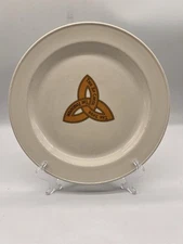 Steelite International  Irish Pub Plate Triquetra Knot 9 3/4”