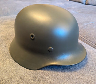 Stahlhelm Modell M42 – Aus Nachlass / Sammlung – Mit Stempelungen