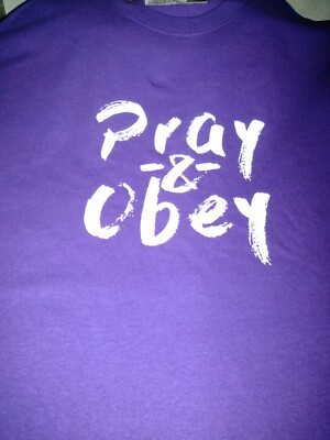 ''Pray and Obey'' Graphic Tee