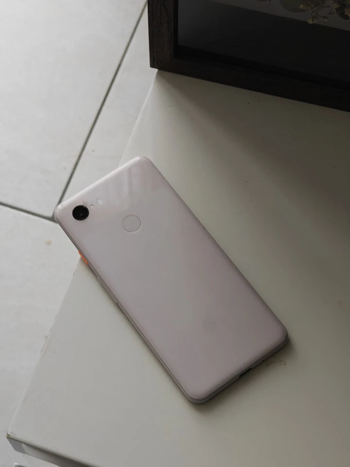 Google Pixel 3 - 64GB - Rosa - Immagine 2 di 4