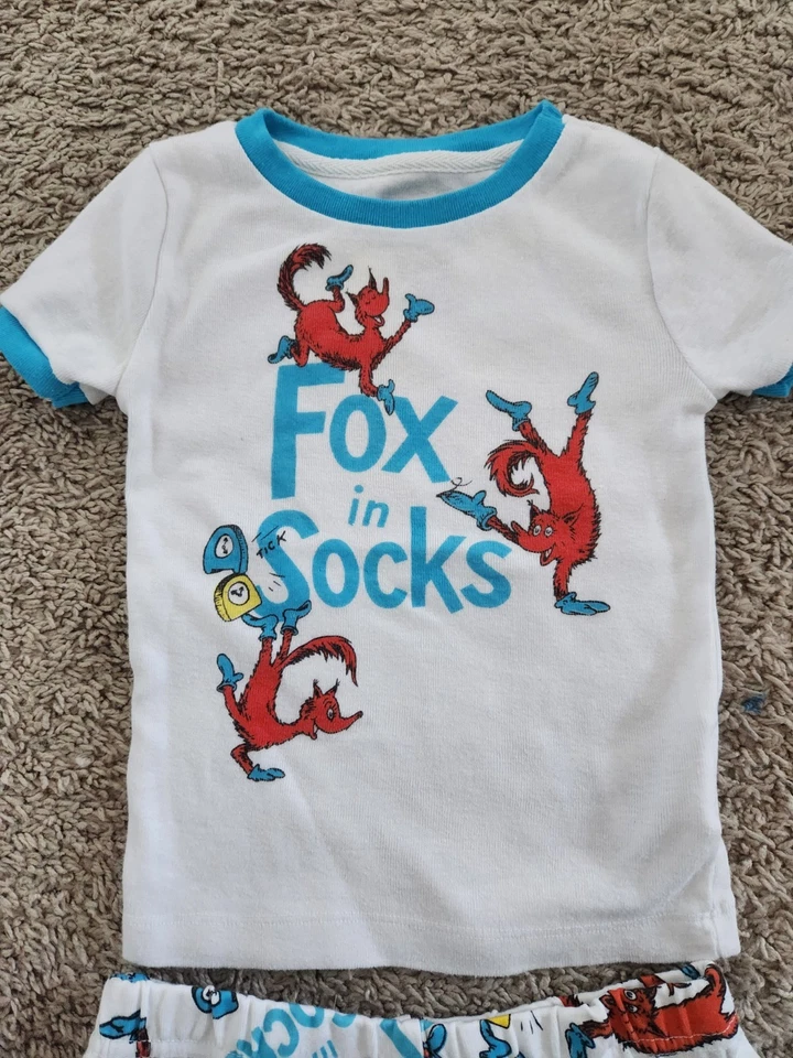 Lot of 2 Unisex Size 5 Pajamas set Dr. Seuss - Image 3 of 4