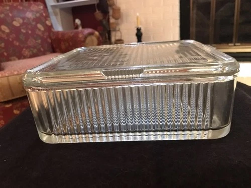 Vintage Ribbed Clear Glass Refrigerator Square Dish w/ Lid 8.5"