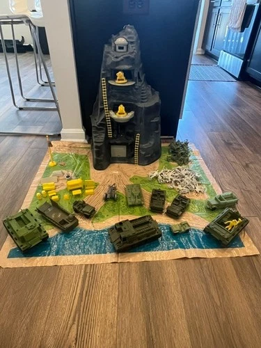 Vintage Marx Navarone Giant Playset